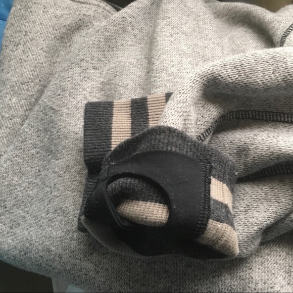 Men’s Lululemon sweater - Picture 6 of 8